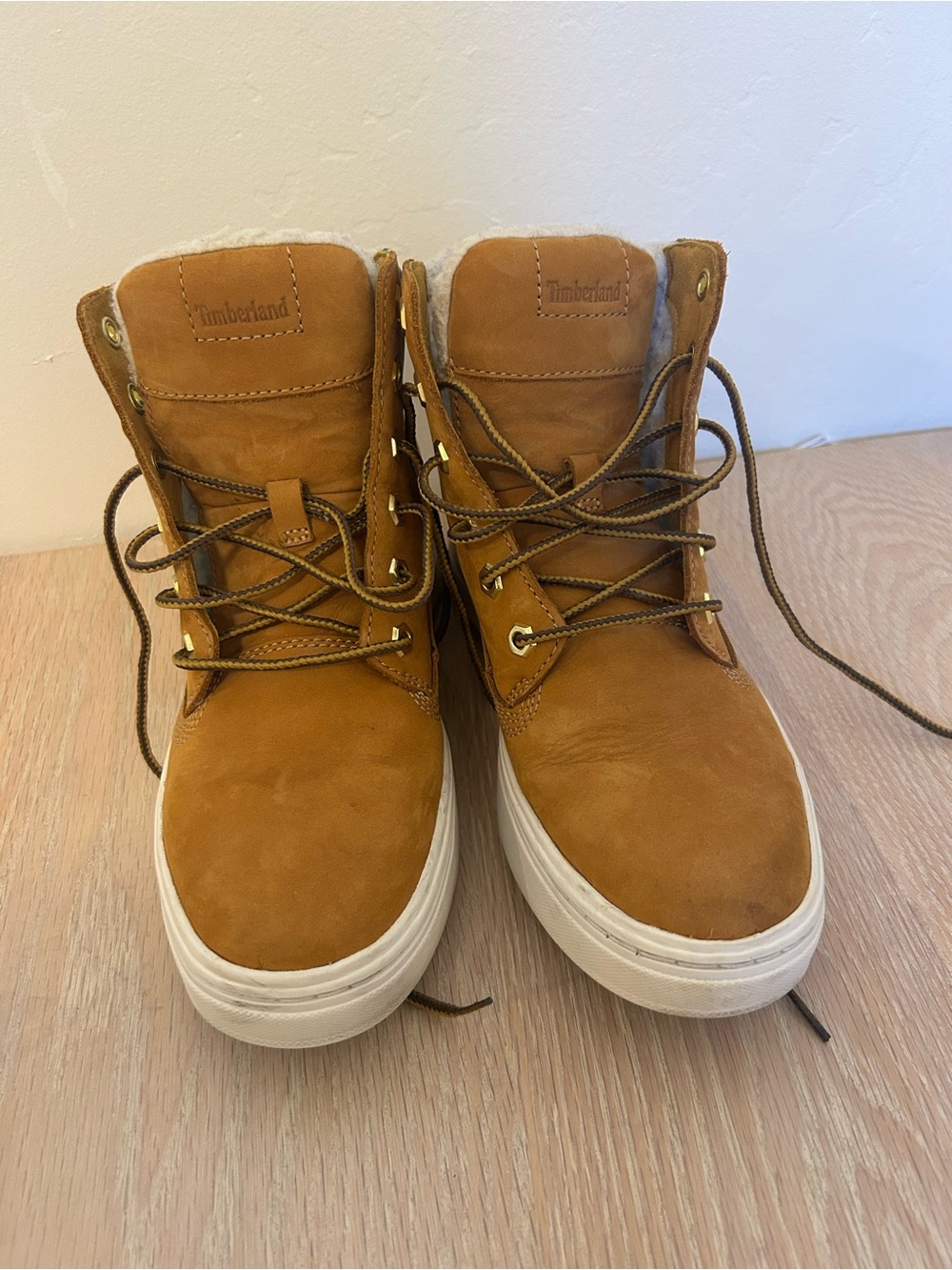 Timberland Wheat/White Leather Lace-Up Ankle Boots